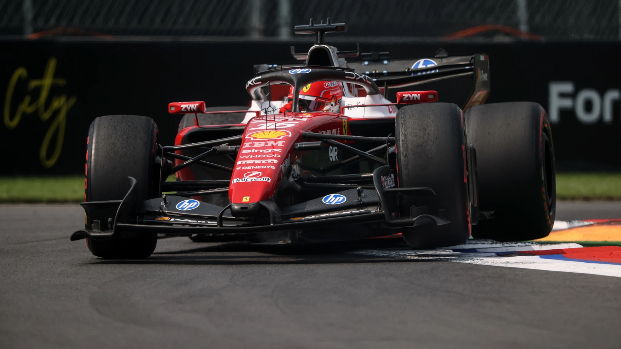 Leclerc lidera primeiro treino no México com estreias na Formula 1