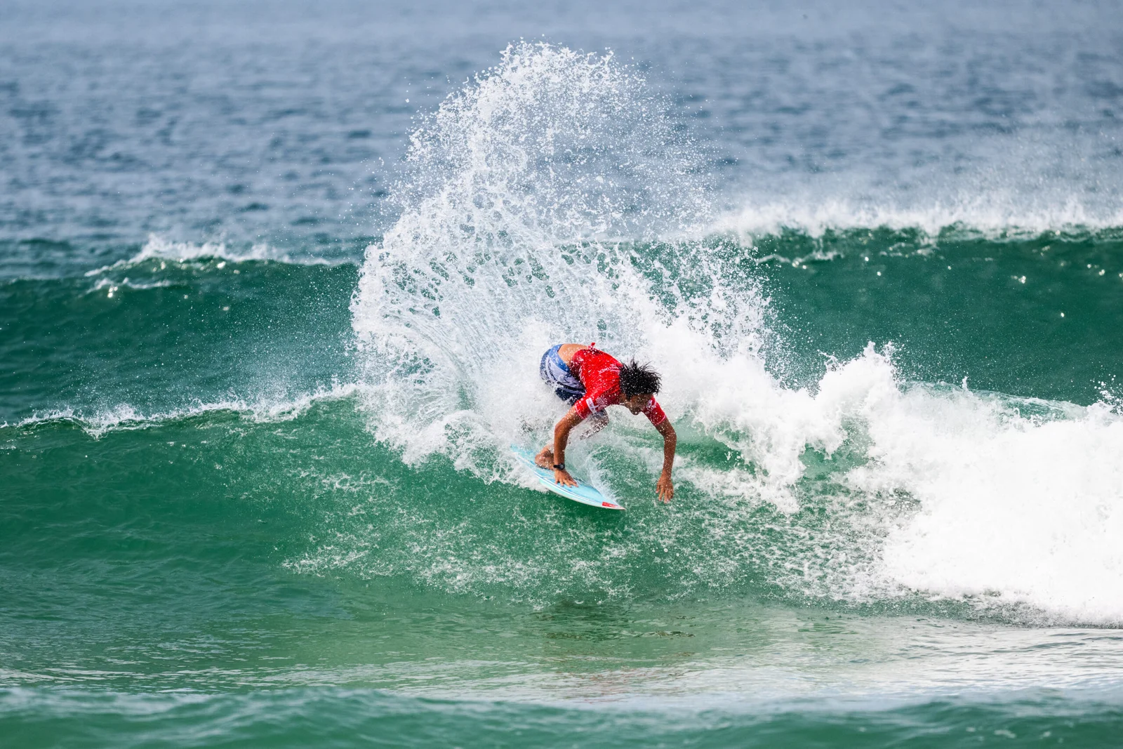 Jackson Bunch lidera Challenger Series após brilhar em Maresias