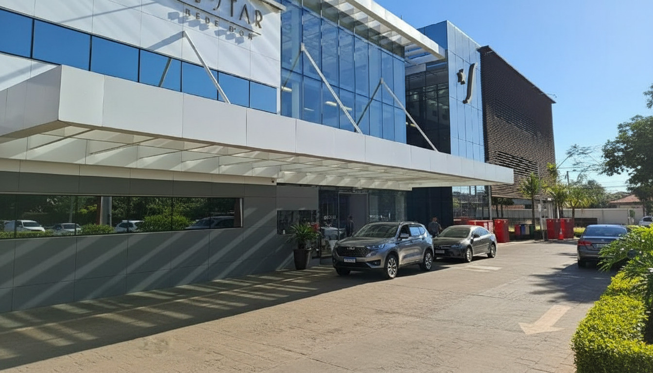 Com aval do STF, Bolsonaro é hospitalizado em Brasília para cirurgia no ombro direito