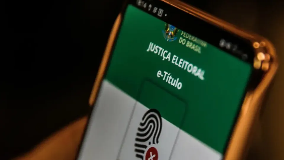 Eleitores devem consultar local de voto em trânsito para o segundo turno