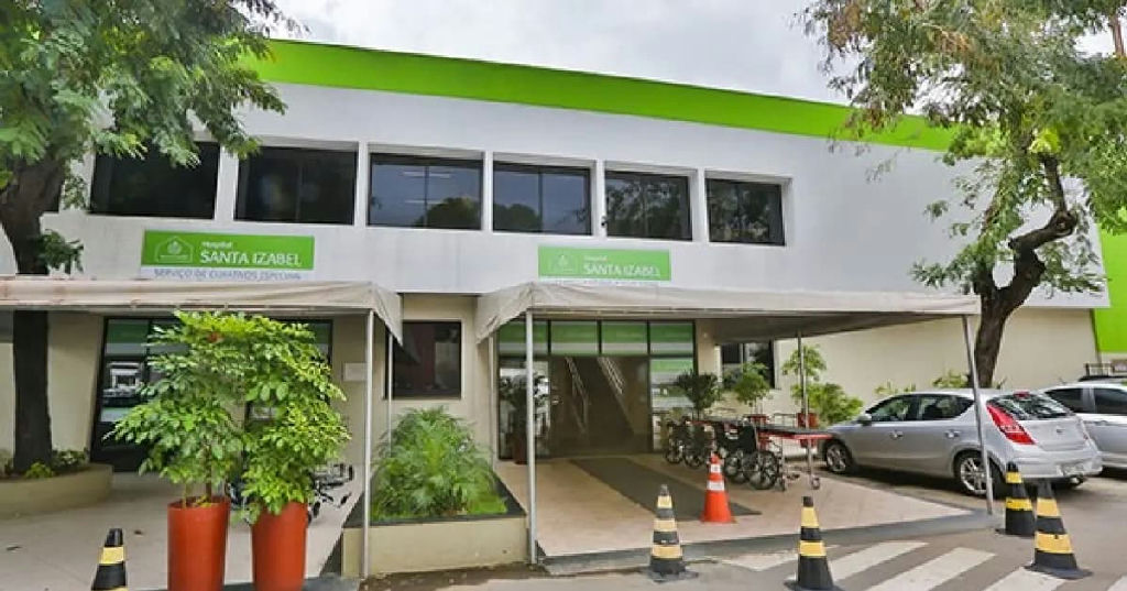 Falha em elevador do Hospital Santa Izabel deixa cadeirante presa por 40 minutos em Salvador