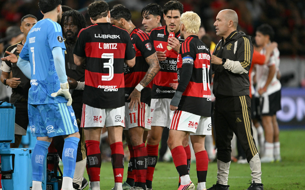 Leonardo Jardim comenta eliminação do Flamengo na Libertadores