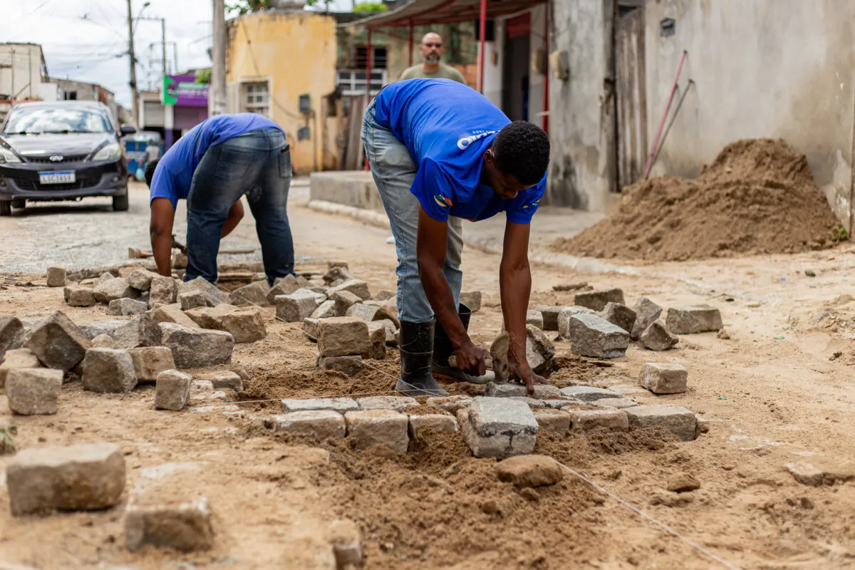 Cabo Frio retoma serviços essenciais e acelera obras após trégua da chuva