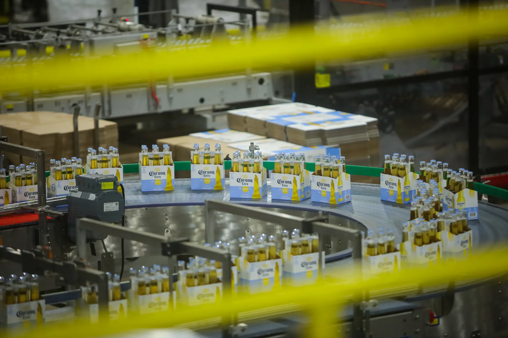 Ambev supera expectativas com lucro de R$ 4,37 bilhões no 3º trimestre Ambev supera expectativas com lucro de R$ 4,37 bilhões no 3º trimestre