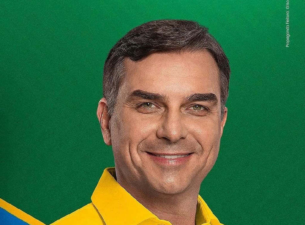 Flávio Bolsonaro agenda ato de campanha em Salvador na reta final do segundo turno