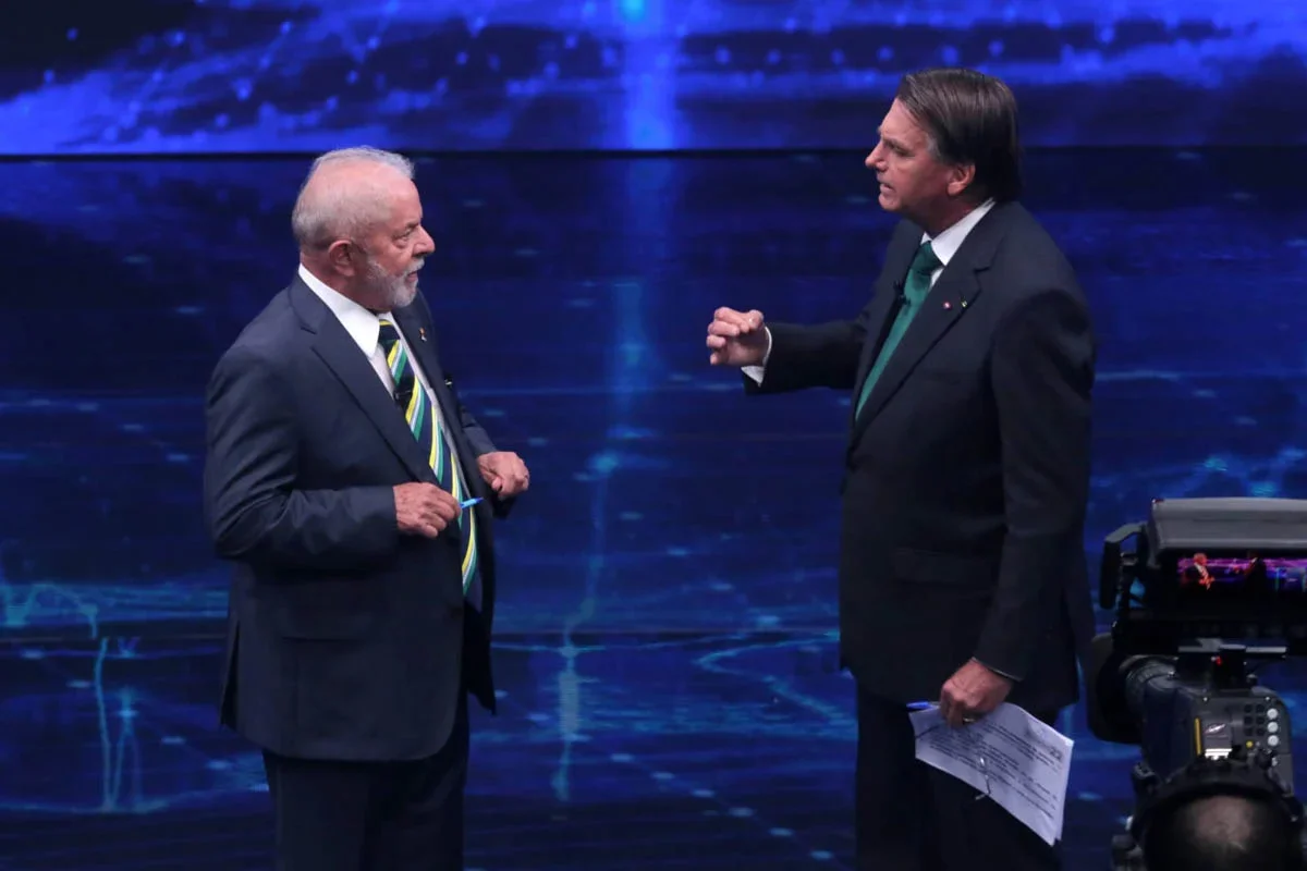 Pesquisas Eleitorais: Lula e Flávio Bolsonaro Travam Disputa Acirrada para 2026 Pesquisas Eleitorais: Lula e Flávio Bolsonaro Travam Disputa Acirrada para 2026