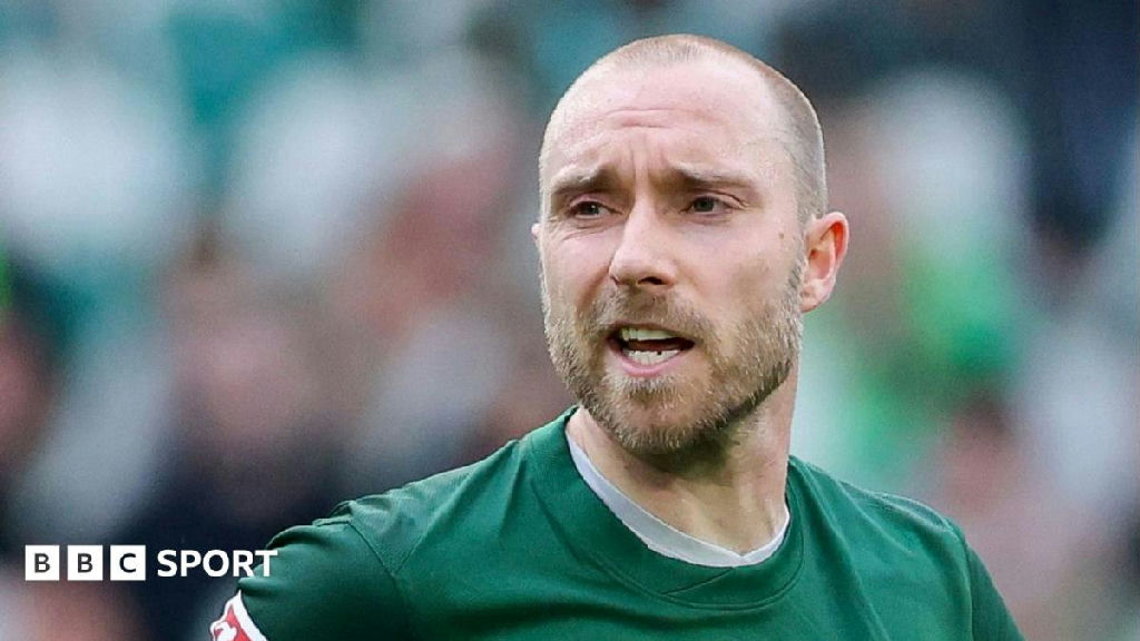 Após problemas de saúde, meia dinamarquês Christian Eriksen deixa o Wolfsburg em comum acordo​‌​