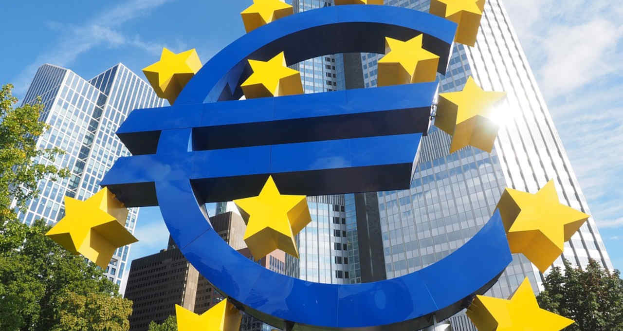 Crescimento da zona do euro desacelera em outubro, aponta PMI Crescimento da zona do euro desacelera em outubro, aponta PMI