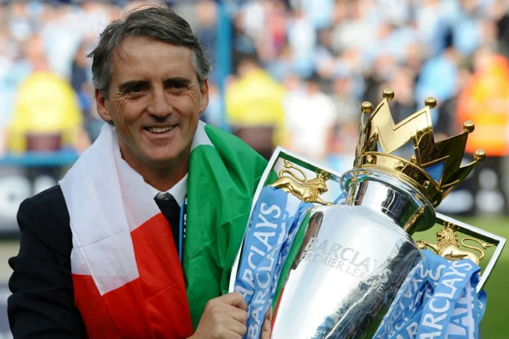 Roberto Mancini dismisses Manchester City financial breach verdict as not his problem