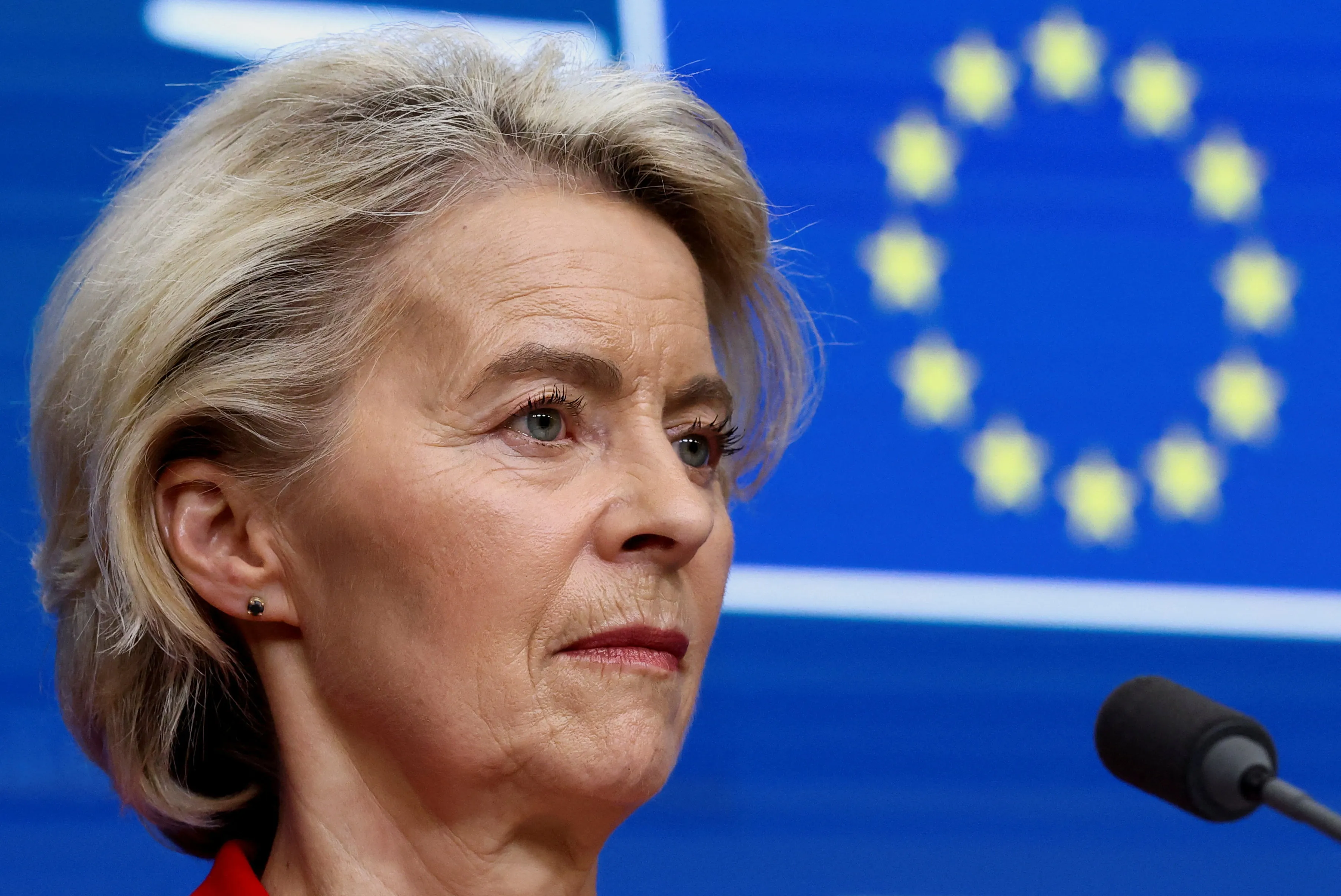 Europa enfrenta mundo 'abertamente hostil', diz chefe da UE, e convida Canadá para aliança estratégica