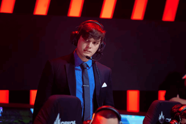 Treinador Dionrray expõe desafios na formação de talentos de League of Legends no Brasil