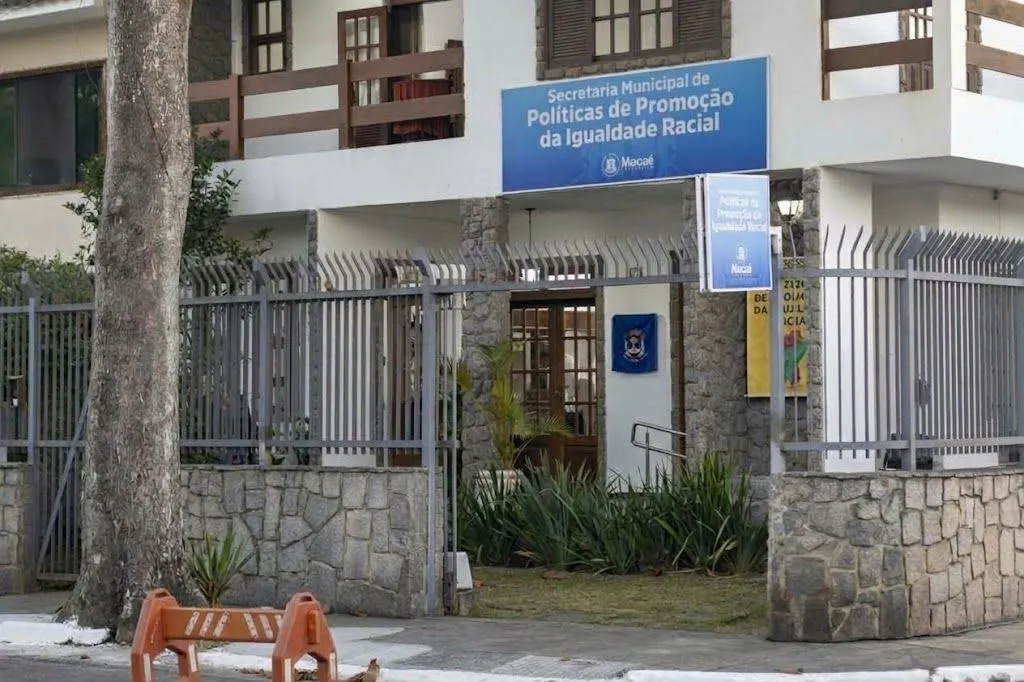 Macaé reforça combate ao racismo com novo 0800 e atendimento ampliado