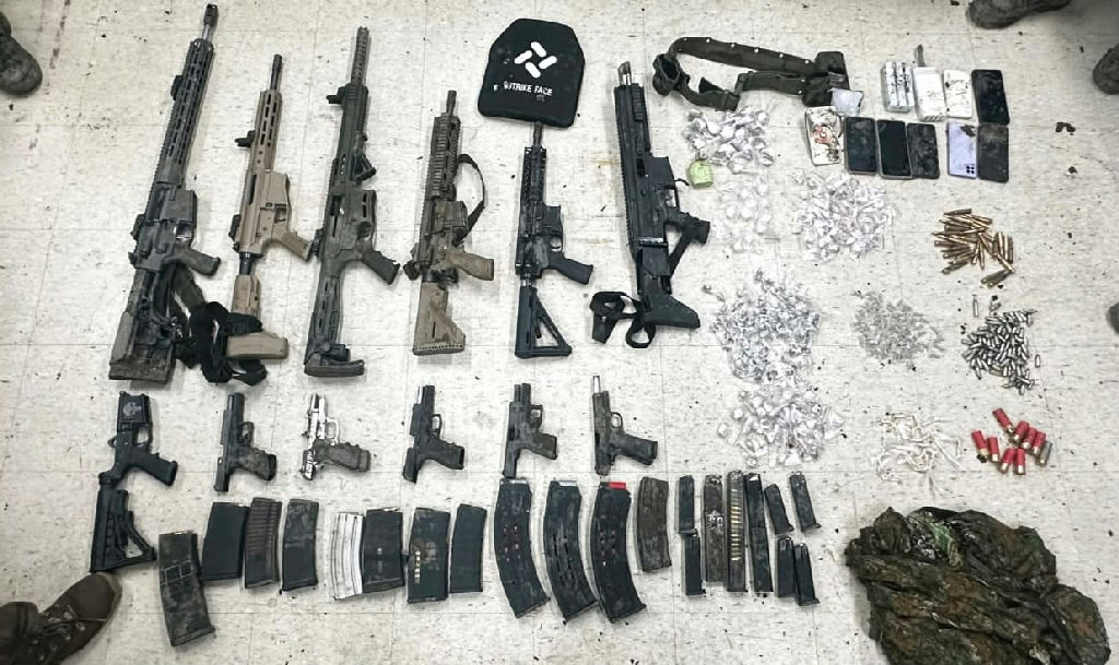 Confronto em Cajazeiras deixa nove mortos e arsenal de guerra apreendido pela PM