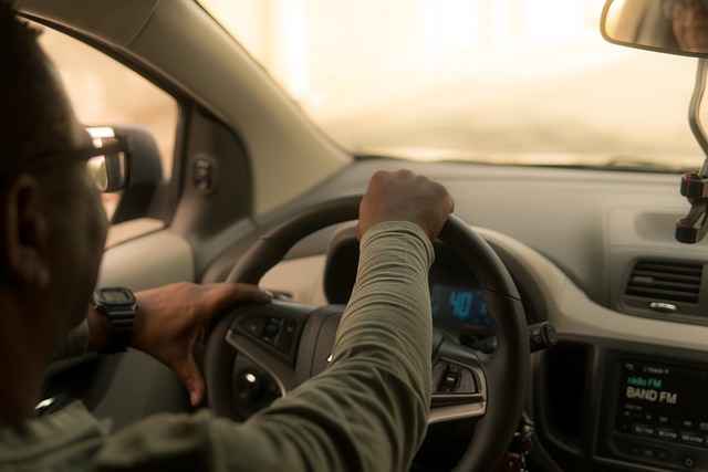 Aposta no volante: o crescimento da dependência do Uber diante da escassez de vagas formais Aposta no volante: o crescimento da dependência do Uber diante da escassez de vagas formais
