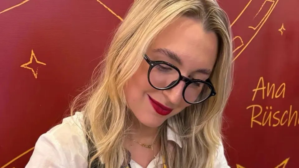 Fenômeno da literatura, Ariani Castelo conquista leitores com fantasia longe dos romances hot Fenômeno da literatura, Ariani Castelo conquista leitores com fantasia longe dos romances hot