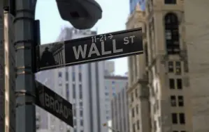 Bolsas de Nova York operam mistas e petróleo Brent atinge US$ 111 com cautela global Bolsas de Nova York operam mistas e petróleo Brent atinge US$ 111 com cautela global