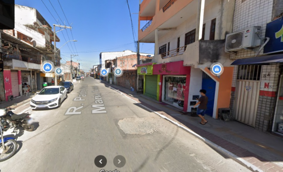 Polícia prende suspeito de tráfico com arma e mais de R$ 5 mil em Camaçari Polícia prende suspeito de tráfico com arma e mais de R$ 5 mil em Camaçari