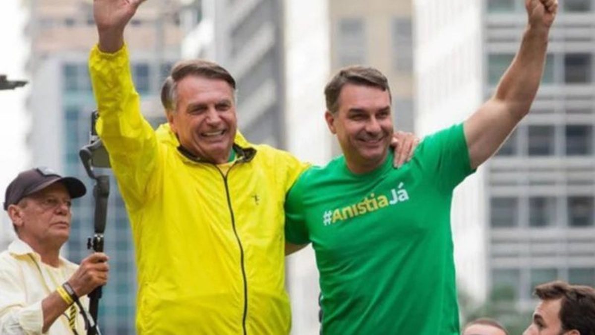 Bispos católicos divulgam carta e apontam risco democrático em candidatura Bispos católicos divulgam carta e apontam risco democrático em candidatura