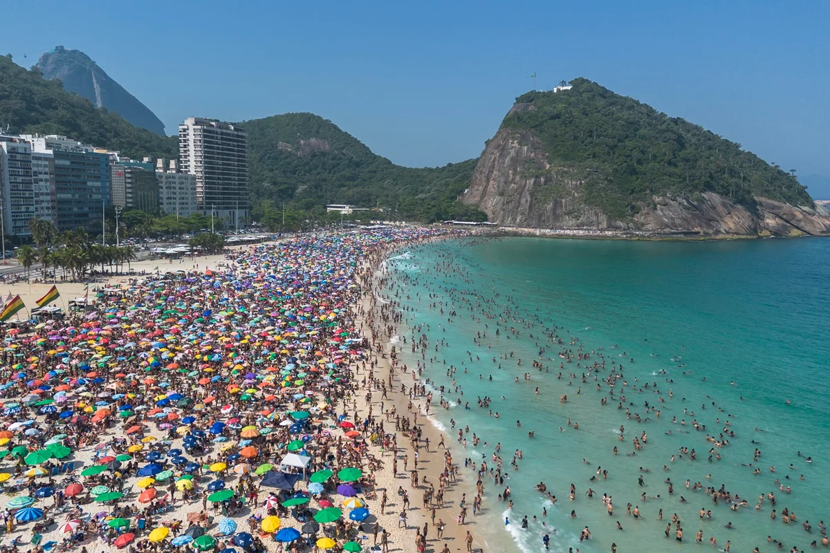 Calor Intenso e Chuvas Isoladas Marcam o País, com Impactos na Região dos Lagos Calor Intenso e Chuvas Isoladas Marcam o País, com Impactos na Região dos Lagos
