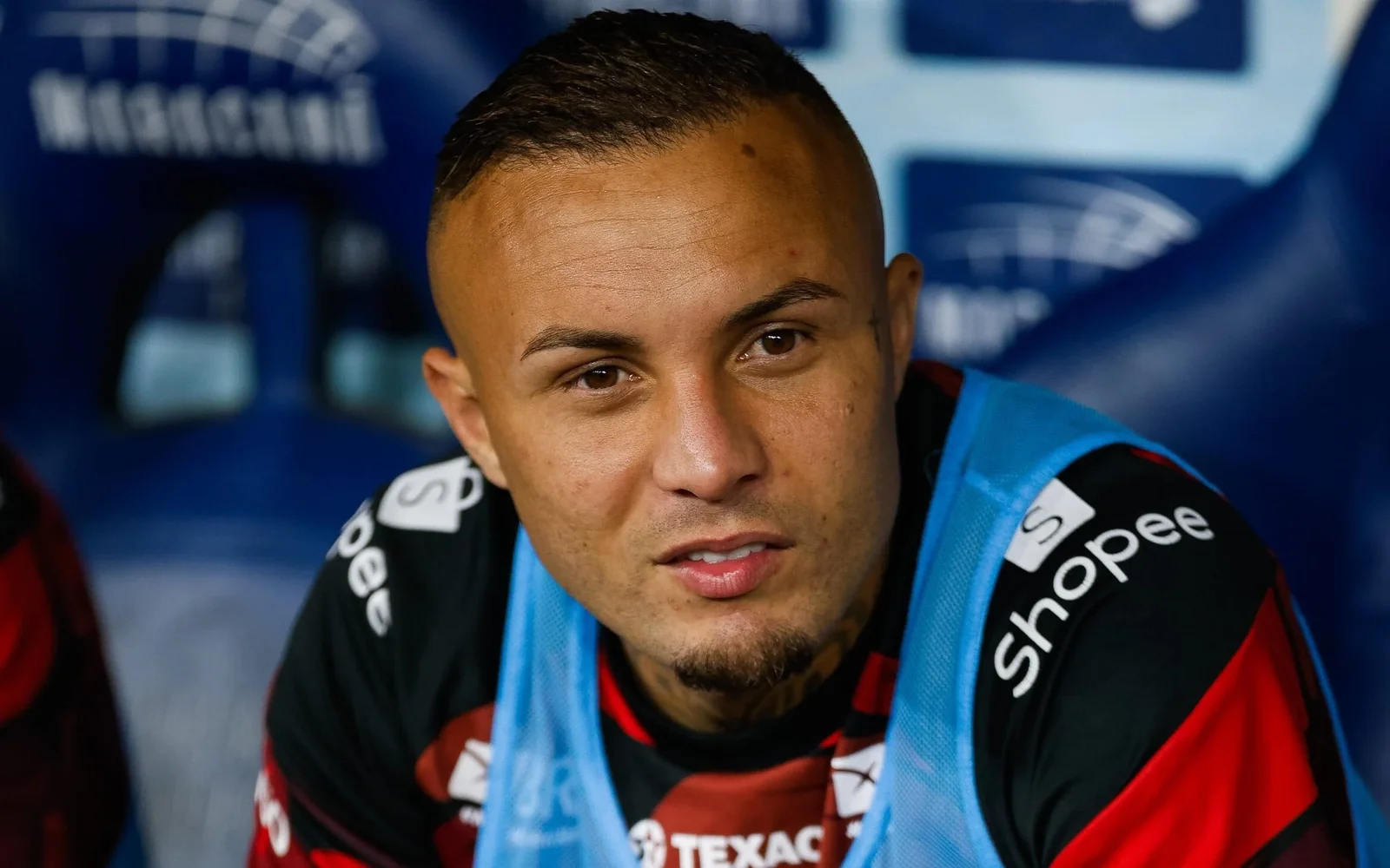 Flamengo libera Cebolinha para definir futuro e desfalca time na Libertadores Flamengo libera Cebolinha para definir futuro e desfalca time na Libertadores