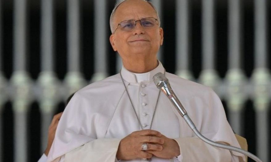 Papa Leão XIV recebe alta e não precisará de tratamento contra câncer